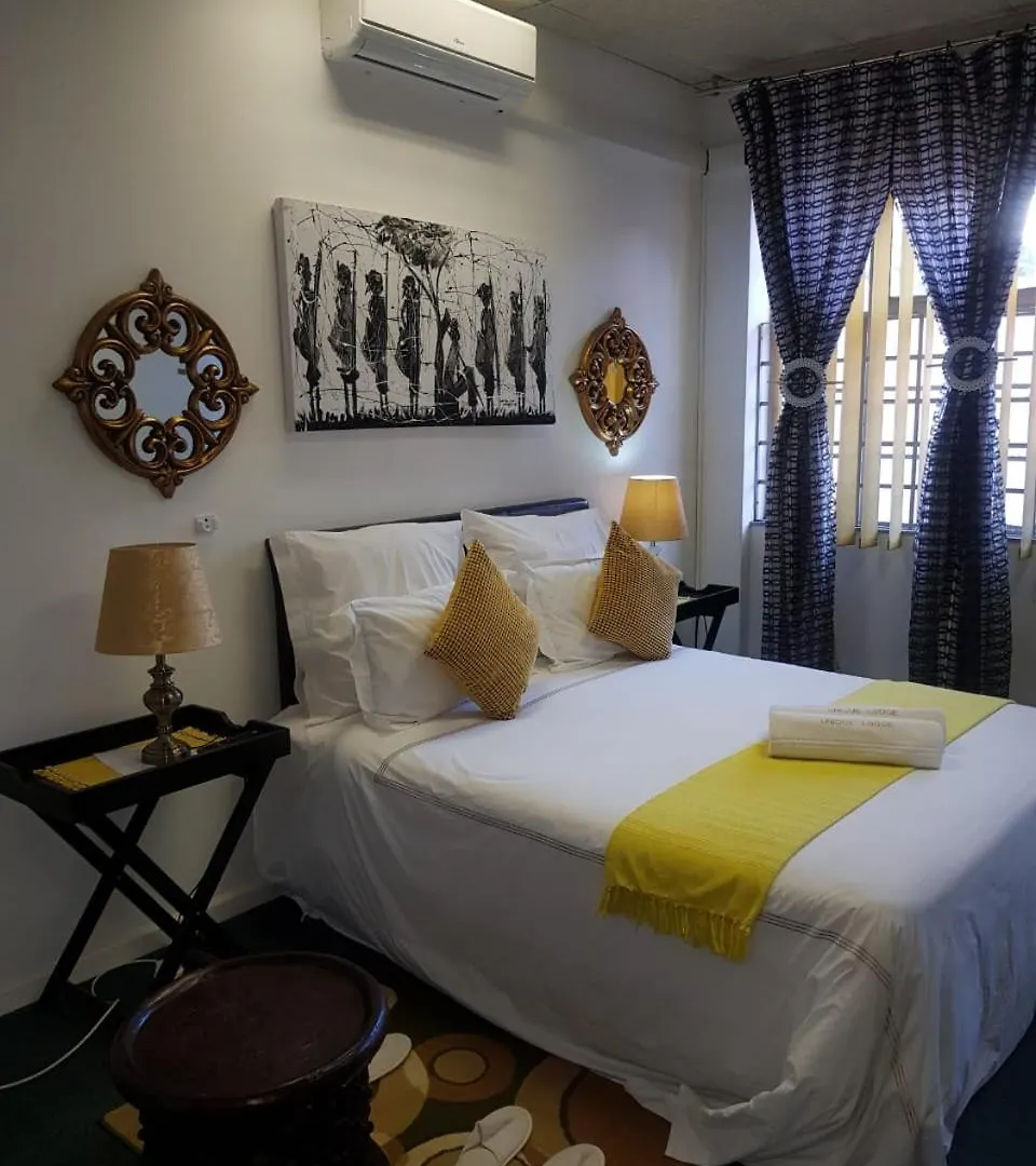 Unique Lodge Cape Town